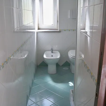 Casa vacanze L'isolana Alloro 2 *